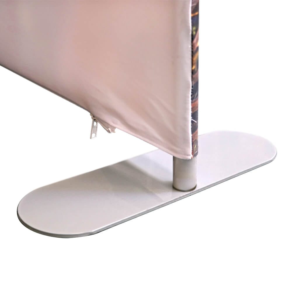 Stretch fabric wall straight detail foot and rear