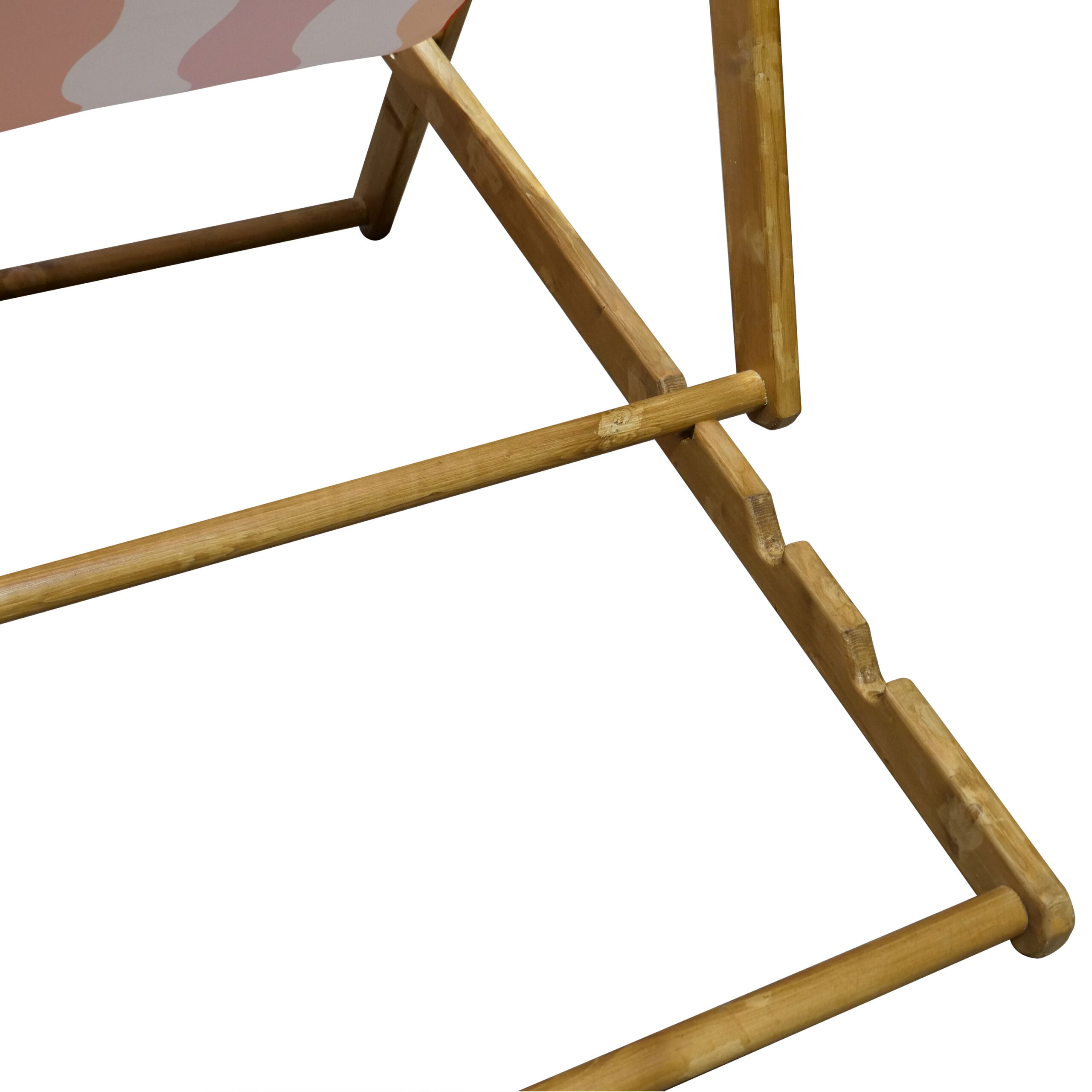 Close-up of the 3-position adjustable frame mechanism on the Giant Deckchair, demonstrating safety and comfort settings.